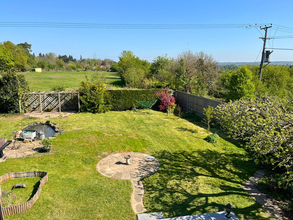 Emery Acres Upper Basildon